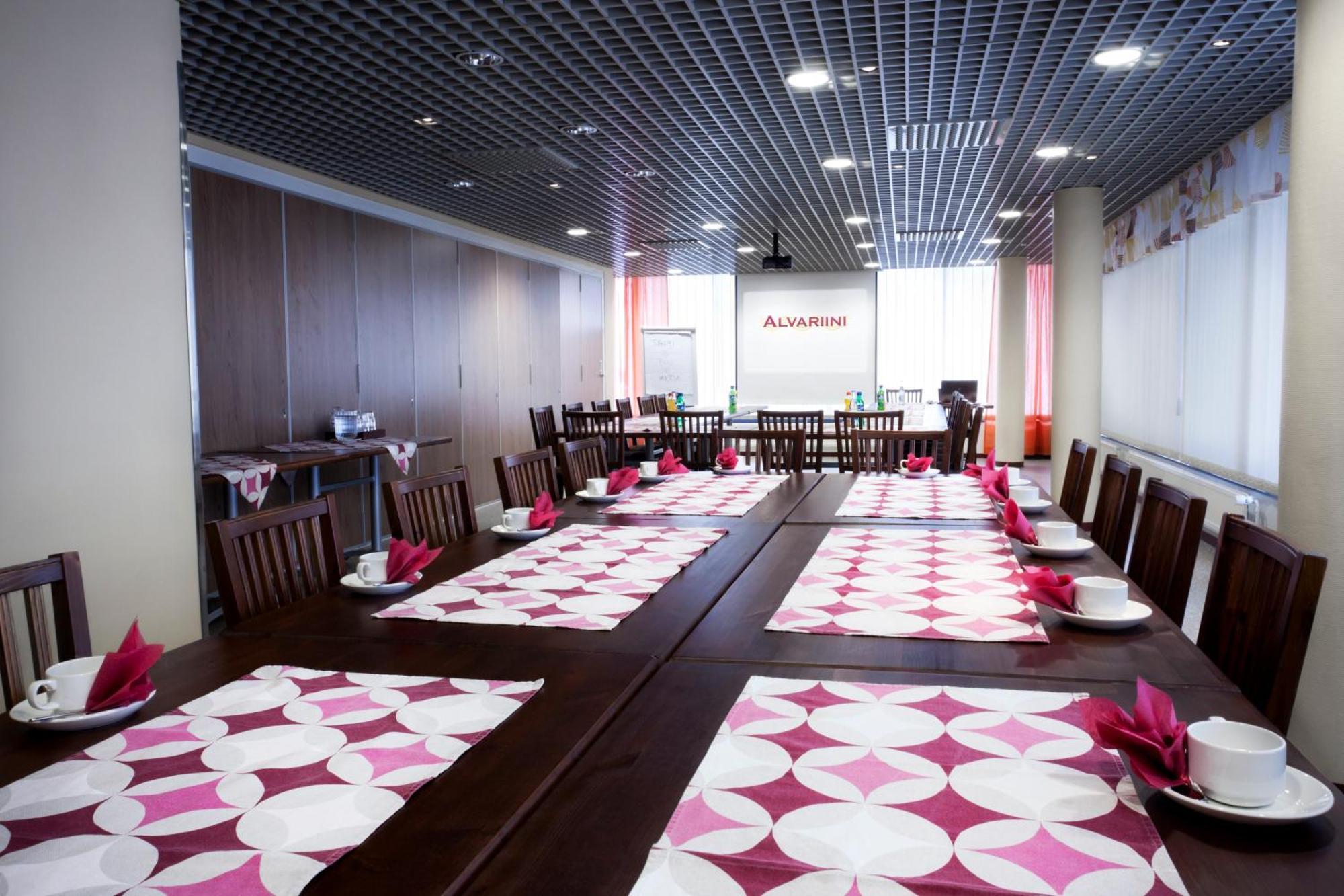 Hotel Alvariini Alajärvi 외부 사진